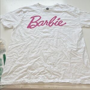 Mattel Medium White Barbie Pink Short Sleeve Basic Crewneck Graphic T Shirt